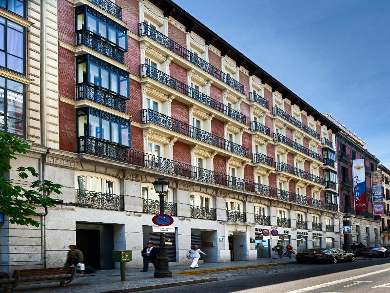 Catalonia Plaza Mayor Madrid Bagian luar foto